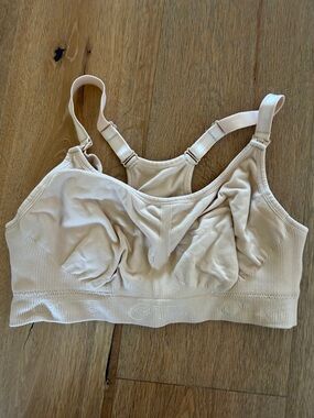 Cake Maternity Seamless Stretch Nursing Bra in Light Beige